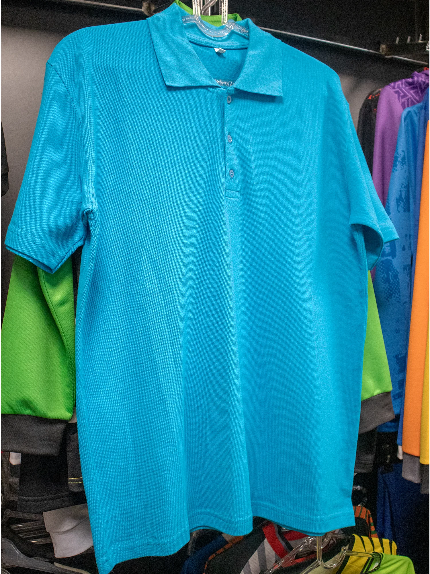 Custom white-label polo shirt in combed cotton piqué produced under a private label